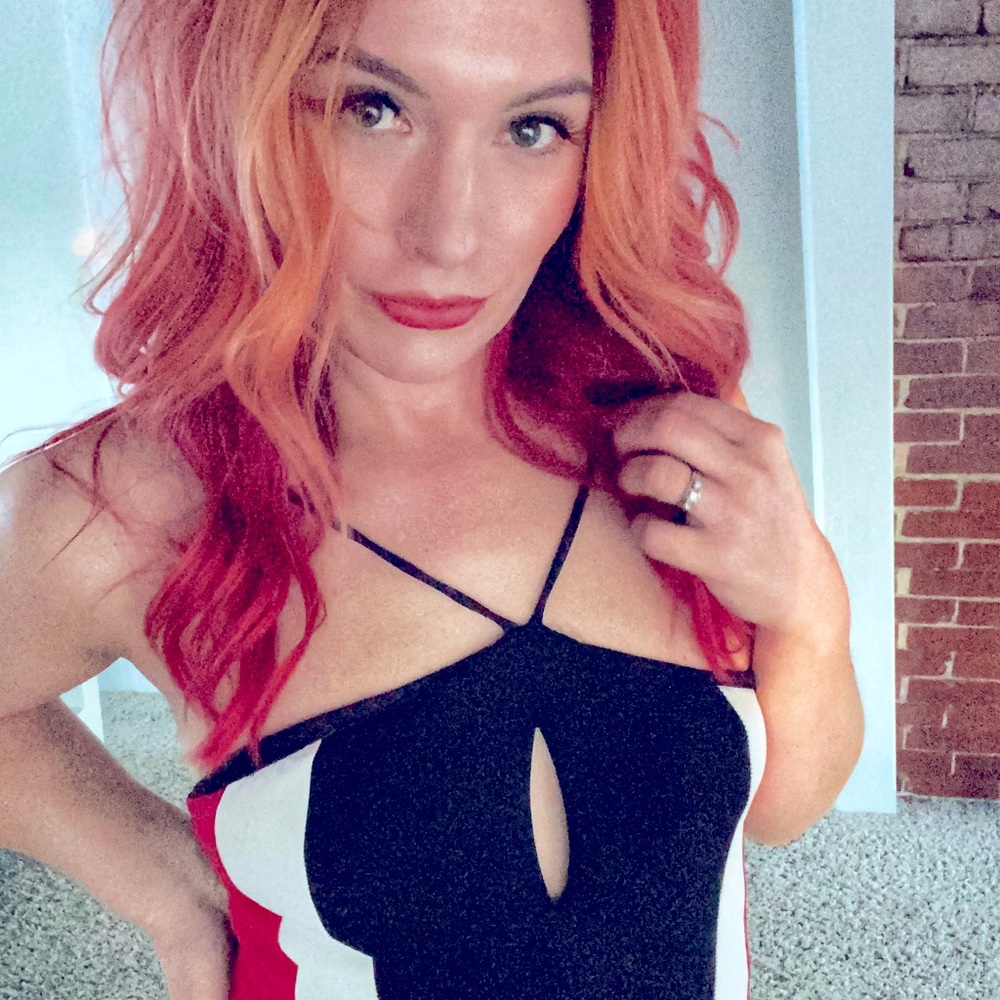 Comfy, cute, stylish jumpsuit. Like new!